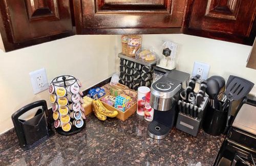 Biggs Field Bed & Breakfast | 3Mins.Airport/Fort Bliss-Pet Friendly-Washer/Dryer