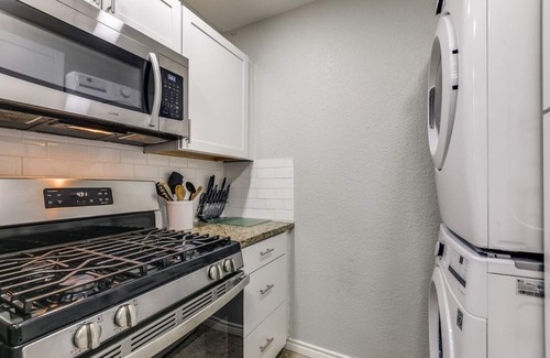 West San Antonio House | 3N & 4N Discounts - Lackland – Pool & Attractions