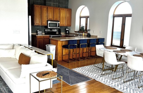 Clayton Apartment | 3rd Floor-2 Bed Condo with Stunning Views