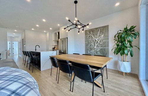 Bromont Condo | 3rd Floor New Construction - Prime Location with Ski Shuttle Bus on Site