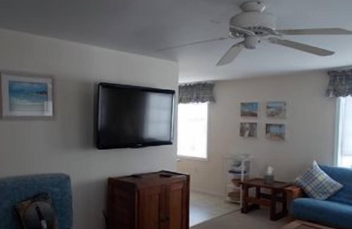 Barnegat Light Apartment | 3rd HOUSE from the OCEAN!