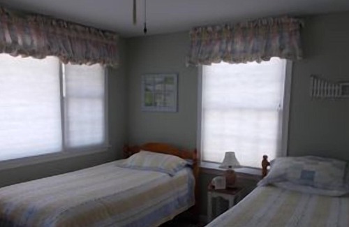 Barnegat Light Apartment | 3rd HOUSE from the OCEAN!