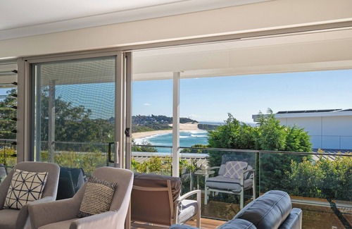 Forster House | 3rd night 1/2 price August & September! 250m to Beach
