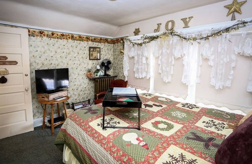 Lamar Bed & Breakfast | 3rd Street Nest Bed & Breakfast