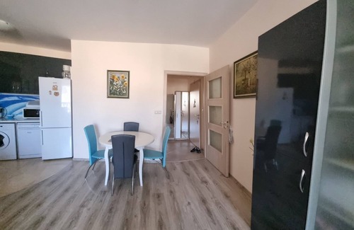 Varna Apartment | 3room. Apartment in Varna South Bay Residense, pool in the complex, beach 50m.
