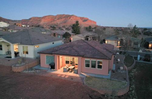 Kanab House | 3x3 Sanctuary at Kanab - New West Properties