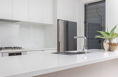 Sawtell Apartment | 4/13 First Avenue - in historic downtown Sawtell