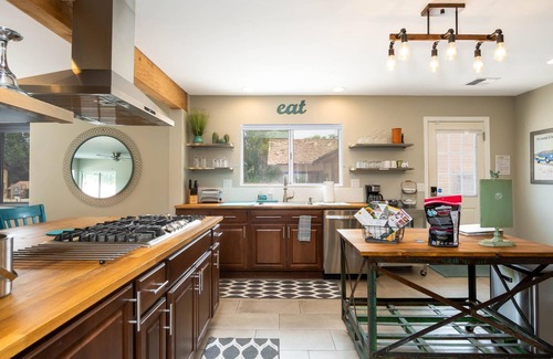 Cottonwood House | 4-5 Bedroom Private Oasis in Old Town Cottonwood Walk to Tasting Rooms & Shops!