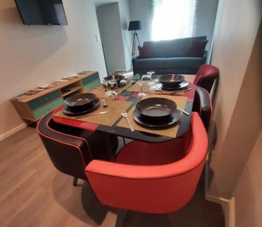 Bourg-Saint-Andeol Apartment | 4 Apt T2 50 à 60 M2 déplacement "PRO" ou "couple avec enfants" Les Hauts De Bourg "