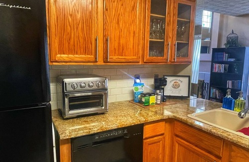 Clarkdale House | 4 bd Luxury King & Queen Suites - Mins to Marietta