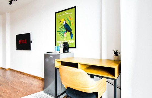 Sofia City Center Apartment | 4 BDR + 2 BTH | Netflix | Panorama Views