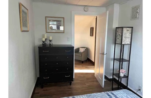 Two Rivers House | 4 Bed 1 Bath Cape Cod Vacation House In Two Rivers
