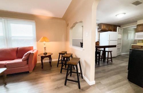 Anchor Bay Harbor Apartment | 4 Bed, 2 Bath, Upper Flat