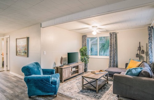 Auburndale House | 4 Bed/2 Bath Walk to Lake Ariana