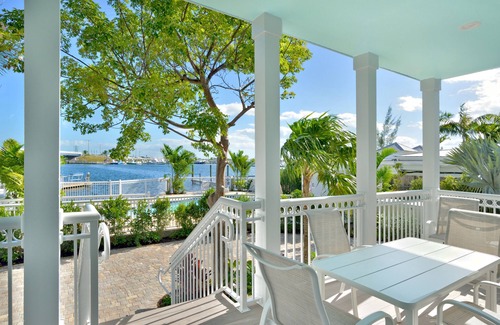 Meadows Condo | 4-Bed, 3-Bath Waterfront Condo at Bayfront Suites & Marina