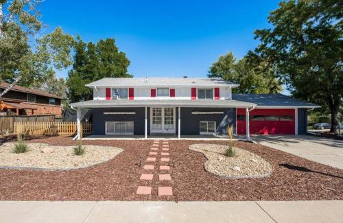 Ralston Valley House | 4 Bed And 3 Bath With An Amazing Yard And Hot Tub