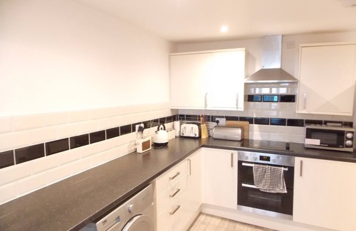 Weymouth Apartment | 4 bed Grade II listed Apartment. 50 yds to Beach Sleeps 10, WiFi, great views