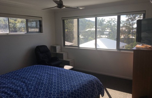Oxenford House | 4 bed house, Perfect for the Commonwealth Games on the Gold Coast