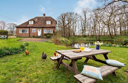 Uckfield House | 4 Bed in Uckfield BT021