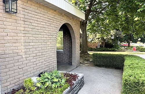 Barrie House | 4 Bed, Walk-Out Bungalow Full Property House - Barrie - sleeps 10