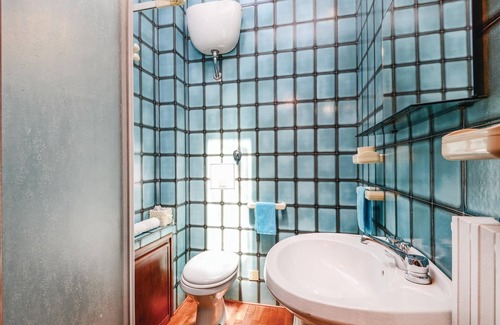 Montopoli di Sabina House | 4 bedroom accommodation in Montopoli di Sabina RI
