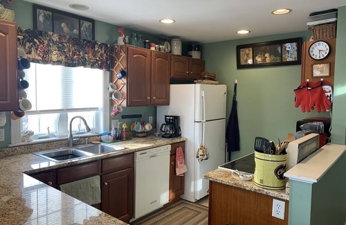 Camp Ellis House | 4 Bedroom 1.5 Bath House in Ferry Beach