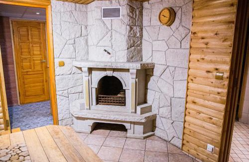 Kuressaare Apartment | 4 bedroom 166m2 apartment with sauna in the city 600m from the beach in a quiet family residence