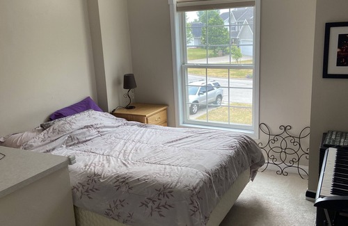 De Pere House | 4 Bedroom /3.5 Bathroom House - 18 minutes from Lambeau. No pets.