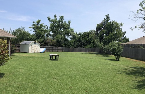Oklahoma City House | 4 bedroom 3 bathroom home in middle of quiet neighborhood.