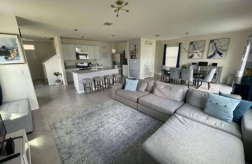 Wesley Chapel Apartment | 4 Bedroom 814974 by Houzlet