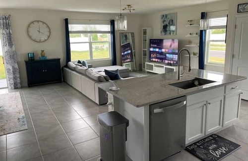 Wesley Chapel Apartment | 4 Bedroom 814974 by Houzlet