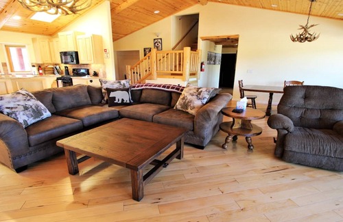Big Bear Lake Condo | 4 bedroom accommodation in Big Bear Lake