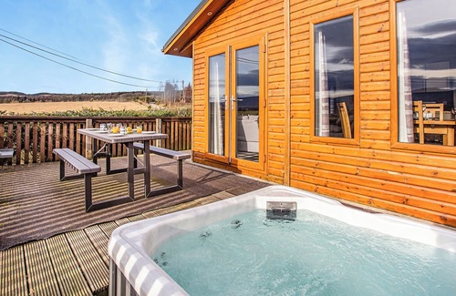 Banchory Cabin | 4 bedroom accommodation in Castlewood