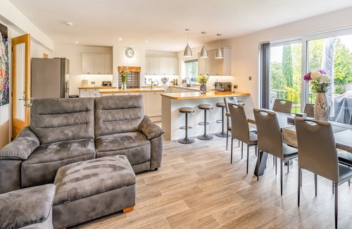 Hythe Cottage | 4 bedroom accommodation in Folkestone