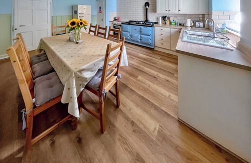 Kirriemuir Cottage | 4 bedroom accommodation in Glen Clova