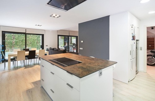 Cabrils House | 4 bedroom accommodation in Cabrils