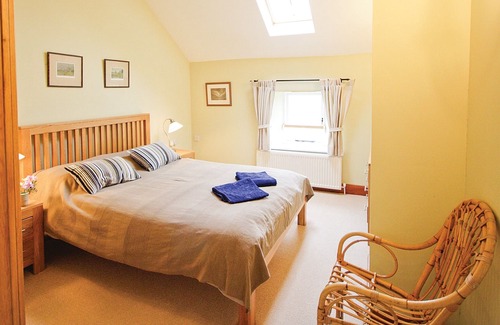 Beccles Cottage | 4 bedroom accommodation in North Cove, Beccles