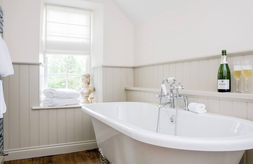 Settrington Cottage | 4 bedroom accommodation in Settrington, near Malton
