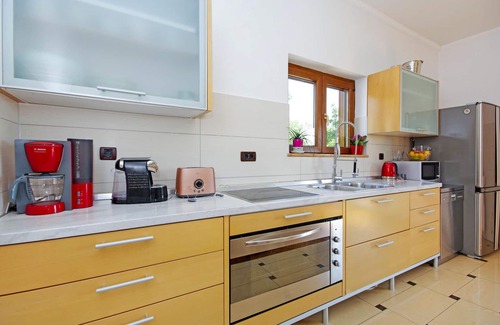 Cista Provo House | 4 bedroom accommodation in Svib