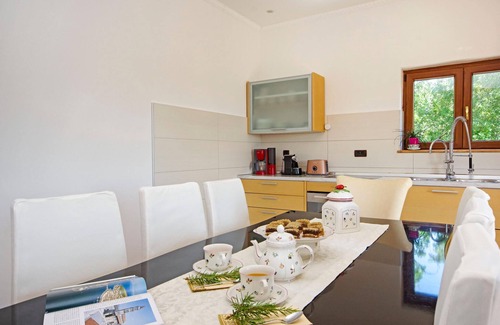 Cista Provo House | 4 bedroom accommodation in Svib