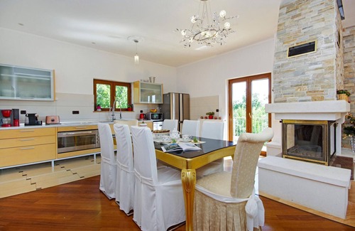 Cista Provo House | 4 bedroom accommodation in Svib