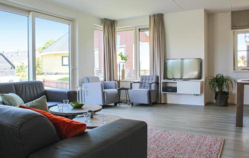 Idskenhuizen House | 4 Bedroom Amazing Home In Idskenhuizen