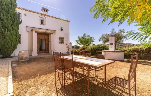 Constantina House | 4 Bedroom Amazing Home In Constantina
