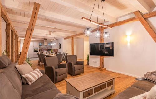 Langenhorn House | 4 Bedroom Awesome Home In Langenhorn