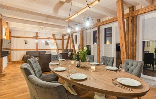 Langenhorn House | 4 Bedroom Awesome Home In Langenhorn