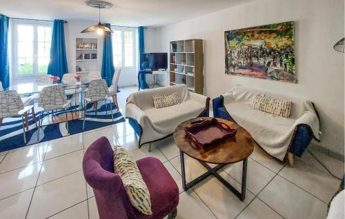 Paimboeuf House | 4 Bedroom Awesome Home In Paimboeuf