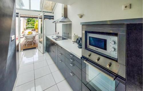 Paimboeuf House | 4 Bedroom Awesome Home In Paimboeuf