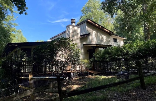 Indian Rock Springs Cabin | 4-bedroom cabin in tranquil Murphy with WiFi, AC, and Hot tub