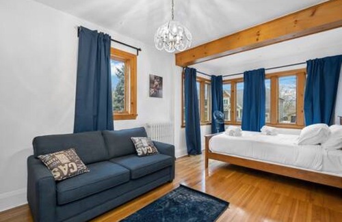 Port Credit House | 4 Bedroom Charm in Port Credit
