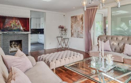 Angered House | 4 Bedroom Cozy Home In Angered